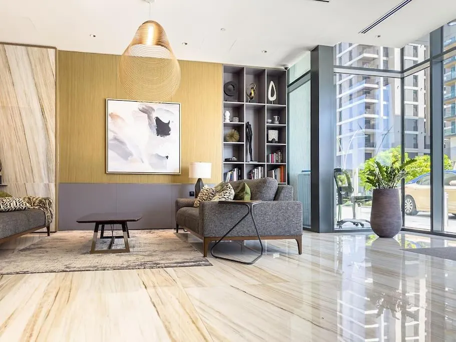 Apartment Marco Polo - Stunning 2Br With Burj View, Spacious Gym & Pool Dubai