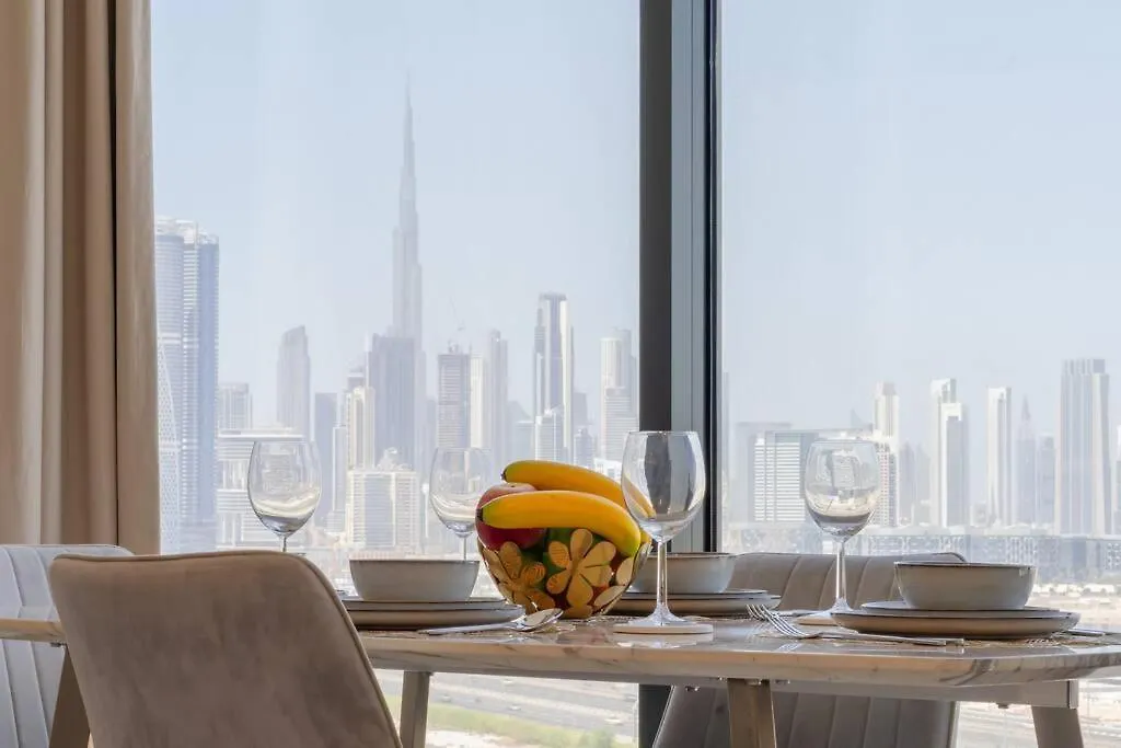 Marco Polo - Stunning 2Br With Burj View, Spacious Gym & Pool Dubai Apartment