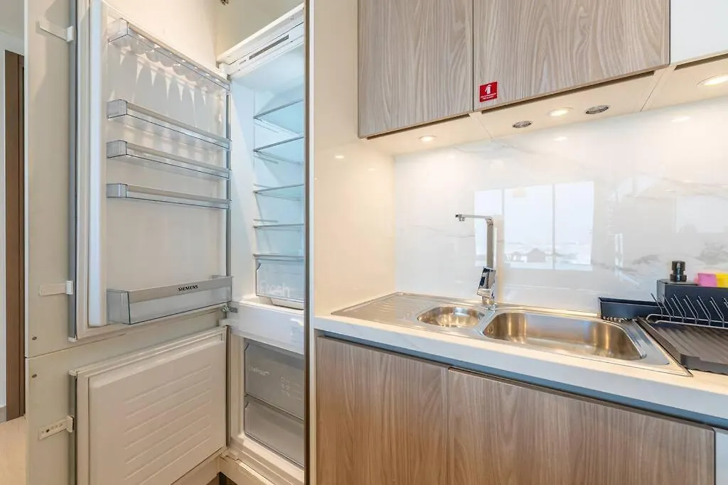 Apartment Marco Polo - Stunning 2Br With Burj View, Spacious Gym & Pool Dubai