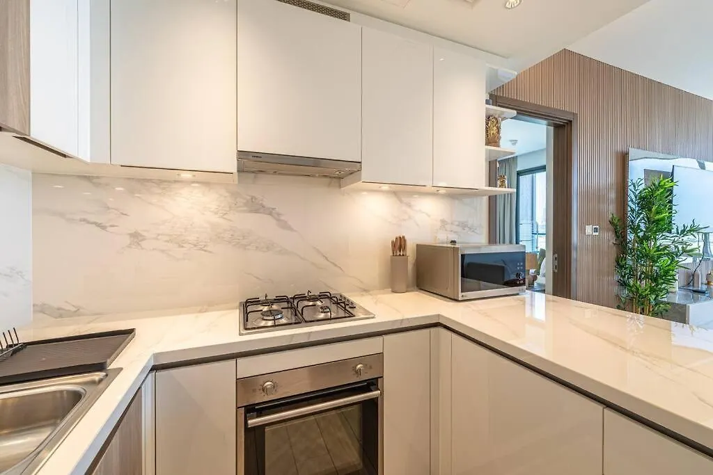 Marco Polo - Stunning 2Br With Burj View, Spacious Gym & Pool Dubai 0*,